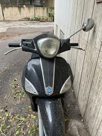 Piaggio Liberty 50 (2011) solo 21.441km
