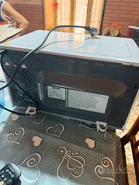 Forno microonde koenic