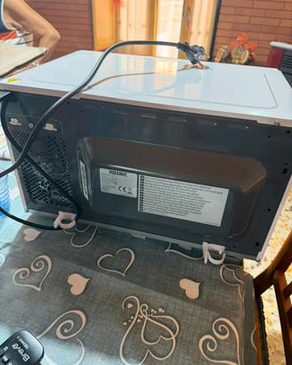 Forno microonde koenic