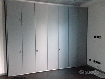 Armadio da ufficio a parete 7 ante