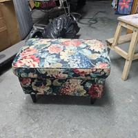 Panca ottomana floreale Ikea