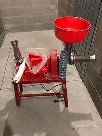 Passa pomodoro, macchina per conserva