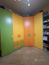 cameretta (armadio angolare +letto a castello)