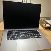 Macbook Air 15” 8 gb hdd 256 chip M2