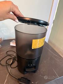 Dispenser mangime cane e gatto