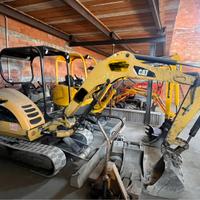 Escavatore cat 30ql