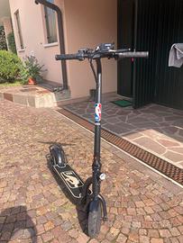 monopattino elettrico Nilox x NBA