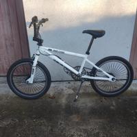 Bicicletta Bmx
