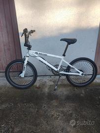 Bicicletta Bmx