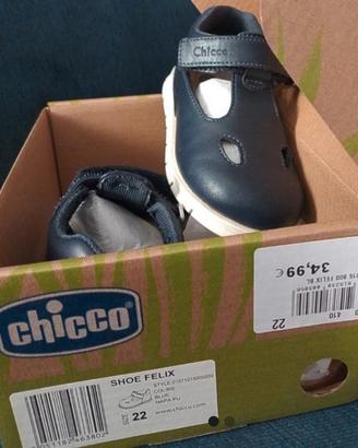 lotto scarpe bimbo tg 21-22 e scarpe bimba 28-30