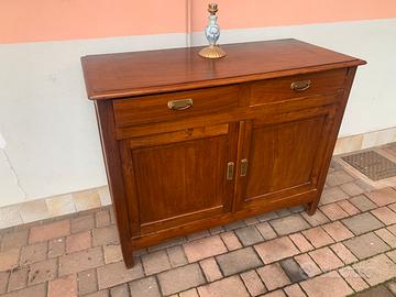 Credenza antica in perfette condizioni