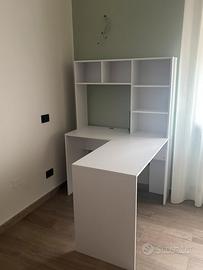 Scrivania angolare bianca