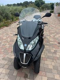 Piaggio MP3 400LT