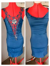 Miniabito canotta aderente blu schiena in pizzo