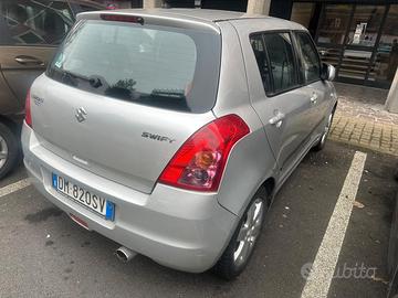 SUZUKI Swift - 2008