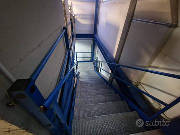 Immobile di 600 m² con 4 locali a Bagno a Ripoli