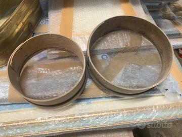 Coppia di antichi setacci in legno