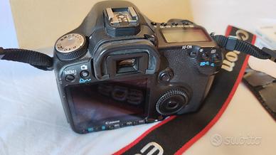 CANON EOS 50D con 17/85, SIGMA 70/300, impugnatura