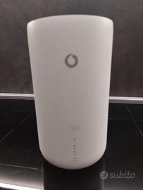 Vodafone GigaCube 5G HH500V router TCL T21