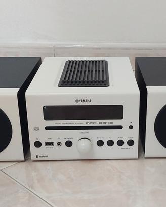 Stereo Bluetooth Yamaha come nuovo doppia cassa.