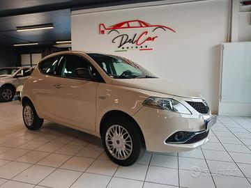 Lancia Ypsilon 0.9 TwinAir 85 CV 5 porte Metano Ec