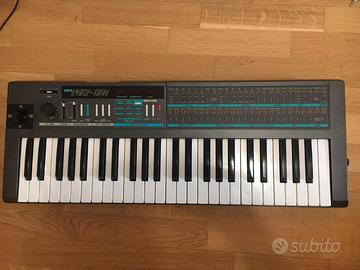 Korg Poly-800 Polyphonic Vintage Analog Synthesize
