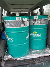 Fusti olio motore da 200 litri