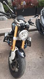 BMW nineT colore black storm metallic