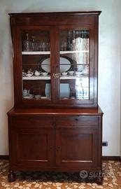 Credenza antica