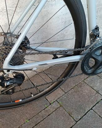 BICI CORSA TREK EMONDA ALR 5 DISC 105 12V