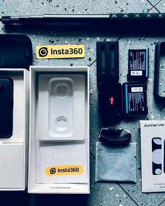 insta360 x2 con accessori