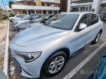 Stelvio Q4 190 CV