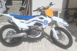 Husqvarna FC 250 2023 heritage aperta
