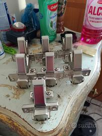 N.7 CERNIERE A 180 GRADI 