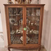 cristalliera in legno vintage 