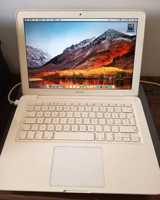 Apple Macbook White 2010, 4Gb, 500Gb