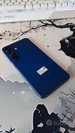 SAMSUNG GALAXY S25