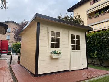 CASETTA IN LEGNO