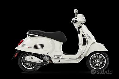 Piaggio Vespa 300 GTS super
