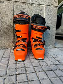 scarponi per sci e sci