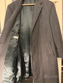 Corneliani cappotto monopetto in pura lana vergine