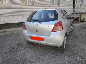 Toyota Yaris Benzina Automatica