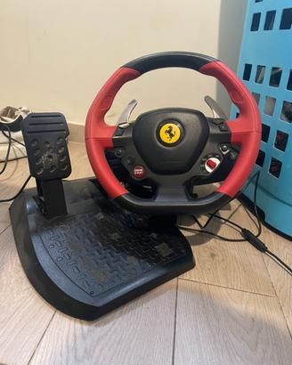 Volante con pedali per XboxOne