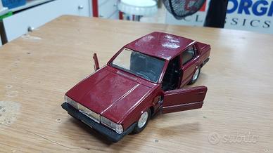 Polistil S 206 Volvo 760 GLE 1/25