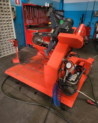 smonta gomme trattore e camion