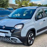 Fiat Panda 1.0 70 CV Hybrid City Cross