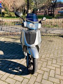 Scooter Kimco People 300 S