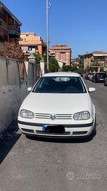 Golf 4^serie 1600 benzina euro 4