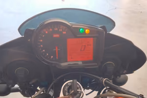 moto Aprilia Tuono 