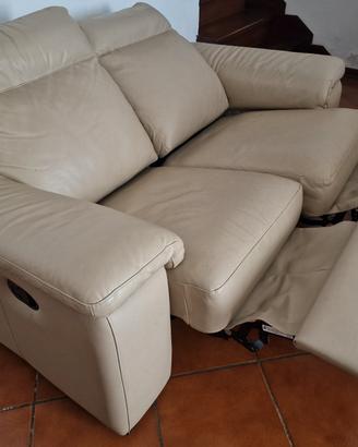 Divano in pelle con relax manuale